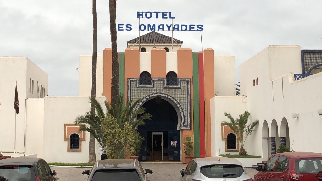 een ouder hotel in Agadir - straightfrom.nl